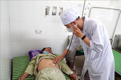 Điều tra, truy xuất nguồn gốc thực phẩm vụ 19 người nghi ngộ độc sau khi ăn bánh mì