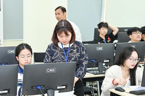 Thủ khoa thi đánh giá tư duy 2026 lập kỷ lục mới với 98,98/100 điểm
