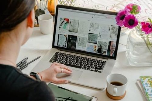 Làm việc tại nhà: Giải pháp tiết kiệm năng lượng hiệu quả