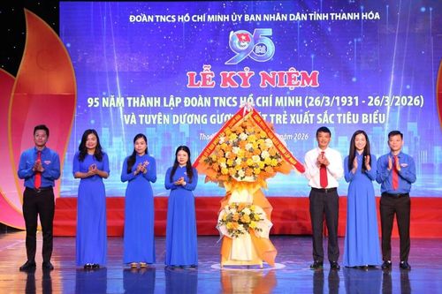 Đoàn Thanh niên UBND tỉnh kỷ niệm 95 năm Ngày thành lập Đoàn và tuyên dương gương mặt trẻ xuất sắc tiêu biểu