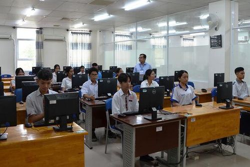 Thi Tin học văn phòng: Rèn kỹ năng cho học sinh