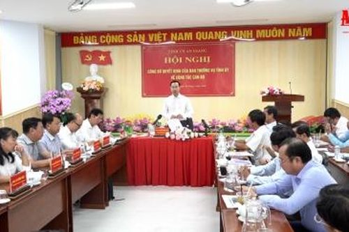 Tháo gỡ khó khăn, vướng mắc, tạo điều kiện cho Báo và Phát thanh - Truyền hình An Giang thực hiện nhiệm vụ