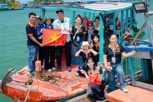 Tổ chức chương trình 'Tháng ba biên giới' tại xã đảo Tiên Hải