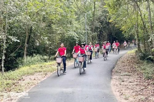 Kiến tạo hệ sinh thái du lịch từ lợi thế đô thị sân bay