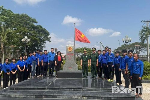 Đồng Tháp: Sôi nổi hoạt động tại Chương trình 'Tháng 3 biên giới'