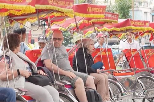 Cần kiểm soát tốc độ, phòng cháy nếu thí điểm xích lô điện
