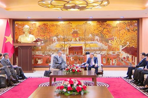 Hà Nội - Pháp thúc đẩy các dự án hạ tầng chiến lược