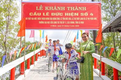 Nhịp cầu mới - niềm vui mới nơi vùng quê