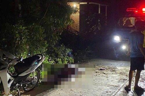 Điều tra vụ người đàn ông nằm bất động cạnh xe máy, nghi án chết bất thường