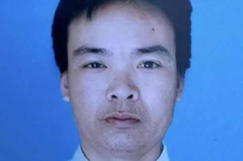 Một đối tượng bị đề nghị truy tố vắng mặt về tội tham ô gần 700 triệu đồng