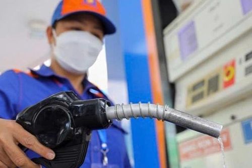 Thuế môi trường với xăng, dầu có thể được giảm một nửa đến hết tháng 6