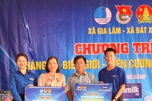Đoàn Thanh niên xã Gia Lâm lan tỏa tinh thần 'Tháng Ba biên giới 2026' tại Lào Cai