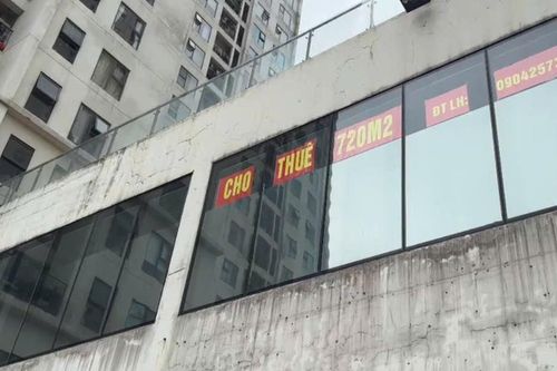 Chung cư đông dân, mặt bằng kinh doanh bên dưới vẫn bỏ trống kéo dài