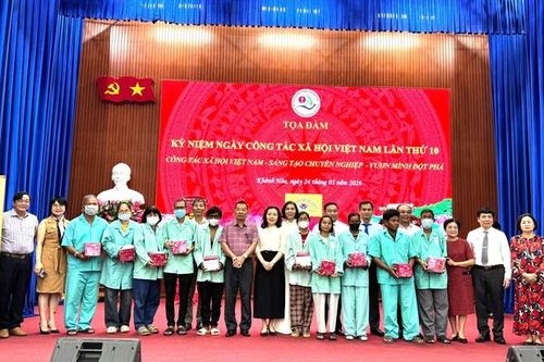 'Trái tim kết nối' giúp đỡ hơn 58.000 bệnh nhân khó khăn