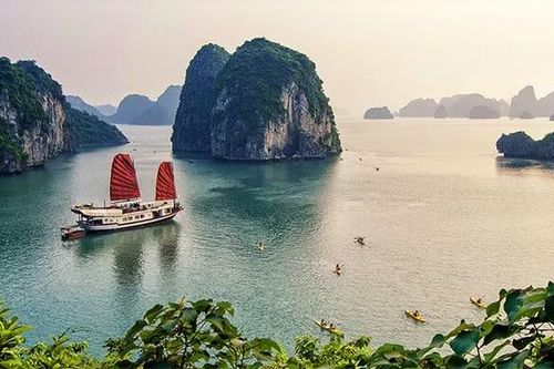 Vịnh Bái Tử Long lọt Top 7 kỳ quan bậc nhất Đông Nam Á