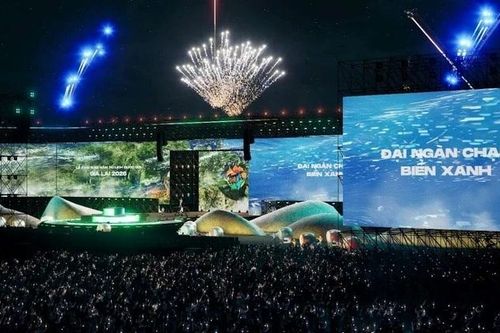 Dàn 'anh trai, em xinh' góp mặt trong concert 'Đại ngàn chạm biển xanh'