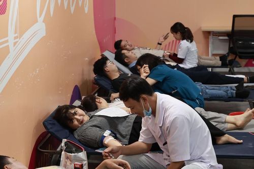 Đà Nẵng: Hàng trăm người hiến máu nhân đạo lan tỏa giá trị sống vì cộng đồng