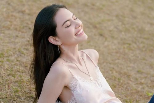 'Ma nữ Thái Lan' Mai Davika giữa lúc bị công kích