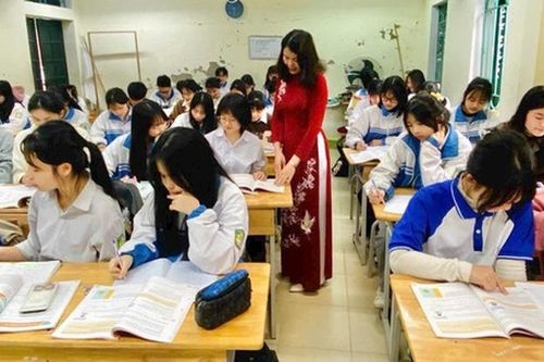 Dự kiến điều kiện, tiêu chuẩn với nhà giáo hợp đồng toàn thời gian sau khi nghỉ hưu