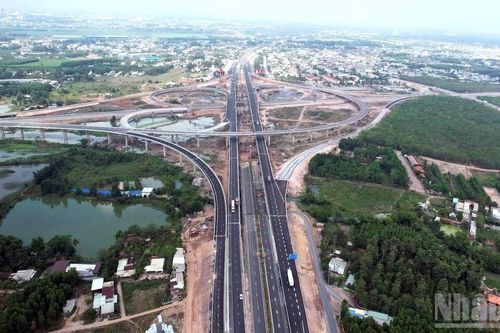 Diện mạo cao tốc Biên Hòa-Vũng Tàu trước ngày thông xe