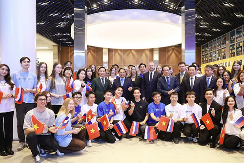 Thủ tướng Phạm Minh Chính thăm Đại học Khoa học và Công nghệ MISIS