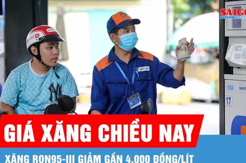 Xăng RON95-III giảm gần 4.000 đồng/lít