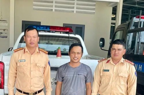 Tây Ninh: Cảnh sát giao thông mở đường, kịp thời cứu người nguy kịch