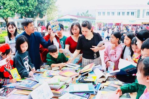 Sở GD&ĐT Tuyên Quang lan tỏa văn hóa đọc qua hoạt động 'Giao lưu đọc sách'