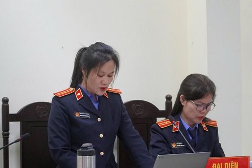 Viện kiểm sát: Sai phạm của cựu hiệu trưởng về dạy thêm là có hệ thống, đề nghị 4-5 năm tù