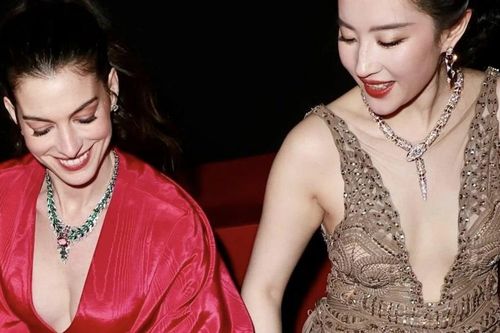 Lưu Diệc Phi diện mốt không nội y
