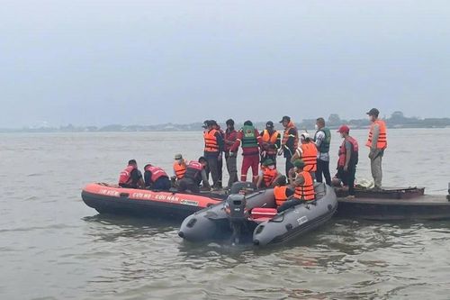 Tìm thấy thi thể nạn nhân thứ hai vụ chìm tàu hàng trên sông Hồng