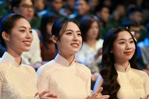Dàn người đẹp Hoa hậu Việt Nam dự lễ trao giải Gương mặt trẻ Việt Nam tiêu biểu 2025
