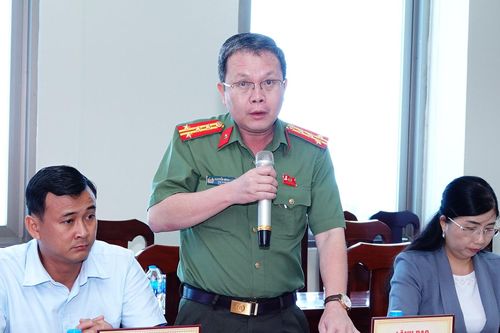 Phó giám đốc công an thông tin vụ tàu 4.000 tấn vướng dây điện ở kênh Chợ Gạo