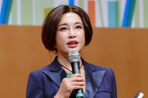 'Võ Tắc Thiên' Lưu Hiểu Khánh phẫn nộ tin đồn chết đuối do cháu trai lan truyền
