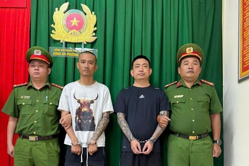 Khởi tố, bắt giam hai đối tượng đi ôtô chửi bới, đánh người