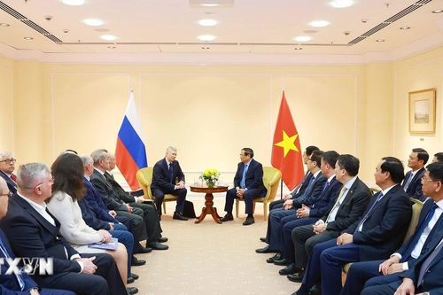 Thủ tướng Chính phủ Phạm Minh Chính tiếp những người bạn Nga