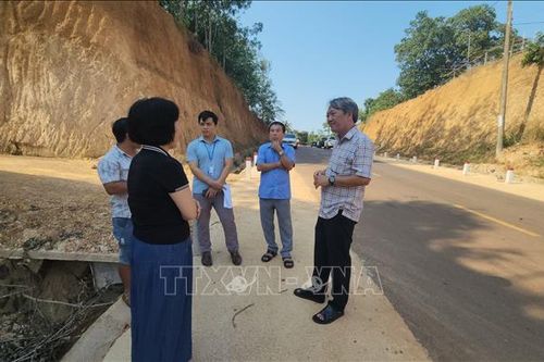 Đồng Nai xác minh thực tế vụ nhà dân chênh cao 12 m sau khi hạ cốt nền đường