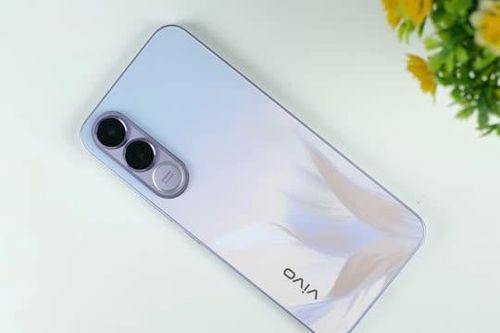 Smartphone chống nước, camera 200 MP, pin 7.000mAh, RAM 12GB, giá 13,99 triệu tại Việt Nam