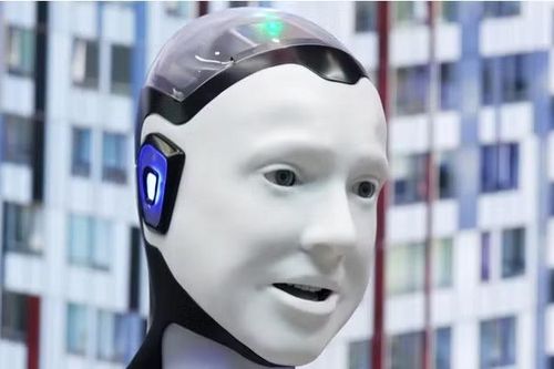 Đột phá công nghệ giúp robot hình người trò chuyện tự nhiên