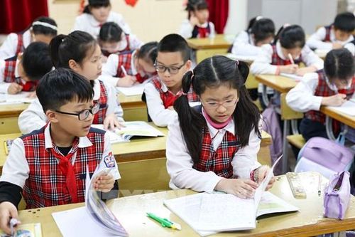 Hà Nội: Dùng bản đồ số GIS và AI để quy định tuyến tuyển sinh