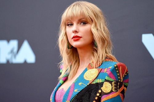Taylor Swift gây chú ý tại iHeartRadio Music Awards 2026: Dẫn đầu đề cử nhưng không biểu diễn