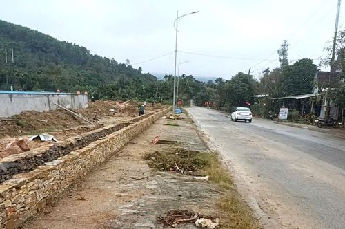 Hệ lụy vi phạm hành lang an toàn đường bộ