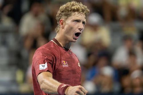 Sinh viên 20 tuổi Martin Landaluce gây địa chấn tại Miami Open khi vào tới tứ kết