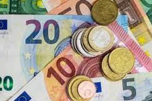 Tỷ giá Euro ngày 25/3/2026: Giá bán ra tại các ngân hàng tiến sát mốc 32.000 VND