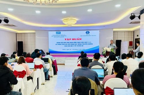 Tập huấn đánh giá đáp ứng dịch sớm theo tiêu chí 7-1-7 và giám sát bệnh truyền nhiễm
