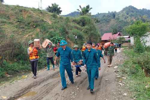 Sôi nổi hoạt động diễn tập phòng chống thiên tai cấp thôn