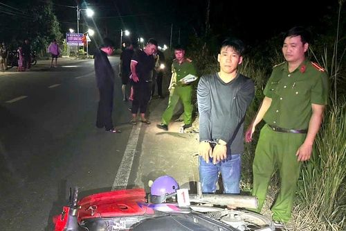 Công an xã Minh Đức bắt giữ đối tượng dùng dao cướp tài sản của công nhân tại Đồng Nai