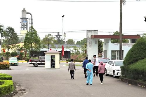Cần kiểm soát chặt khí thải công nghiệp gần cơ sở y tế