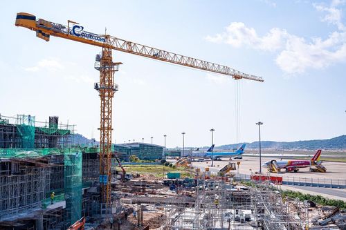 Công trường dự án mở rộng Cảng hàng không quốc tế Phú Quốc