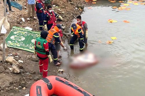 Phú Thọ: Phát hiện thêm nạn nhân trong vụ chìm tàu trên sông Hồng